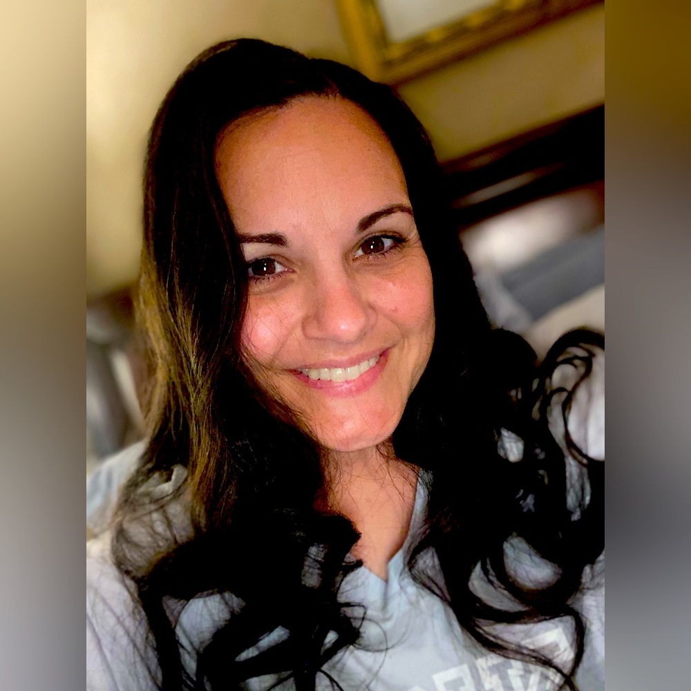 Meet your Posher, Marisa